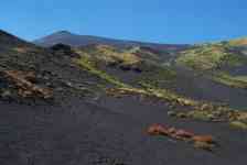 Kahului: volcano, lava, ASH
